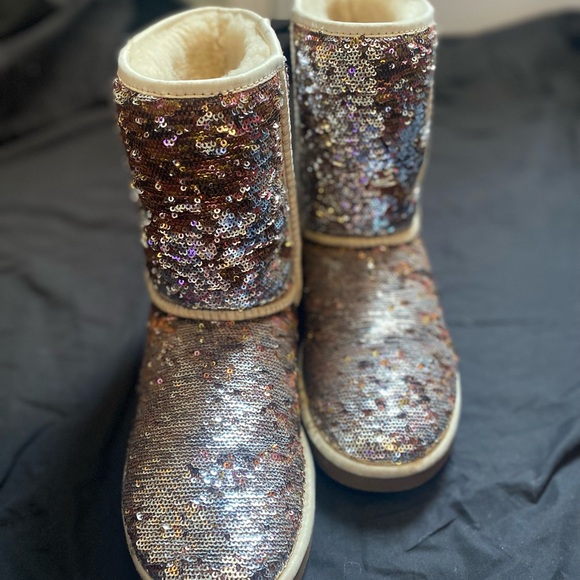 UGG Sequin Boots - Picture 3 of 8